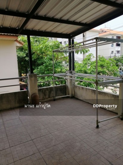 ให้เช่า! ด่วน บ้านเดี่ยว2ชั้น 56ตรว. 3ห้องนอน 2ห้องน้ำ อยู่ถนน ปัญญาอินทรา ใกล้ห้างแฟชั่นไอซ์แลนด์ ให้เช่า17,000/เดือน